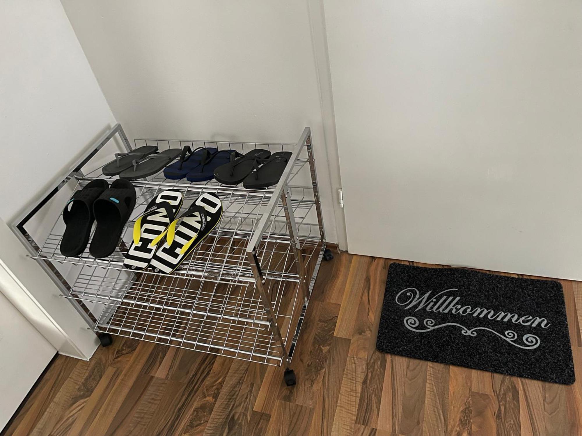 Geraeumige 3-Zimmer-Ferienwohnung Im Herzen Von Kassel Exterior foto