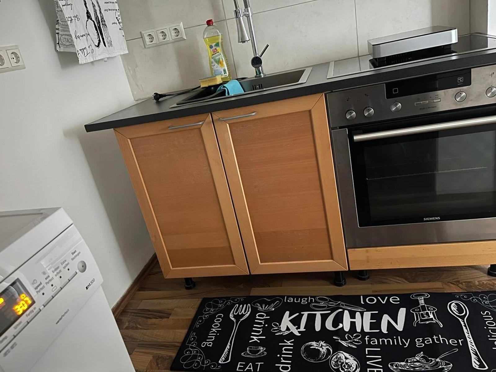 Geraeumige 3-Zimmer-Ferienwohnung Im Herzen Von Kassel Exterior foto