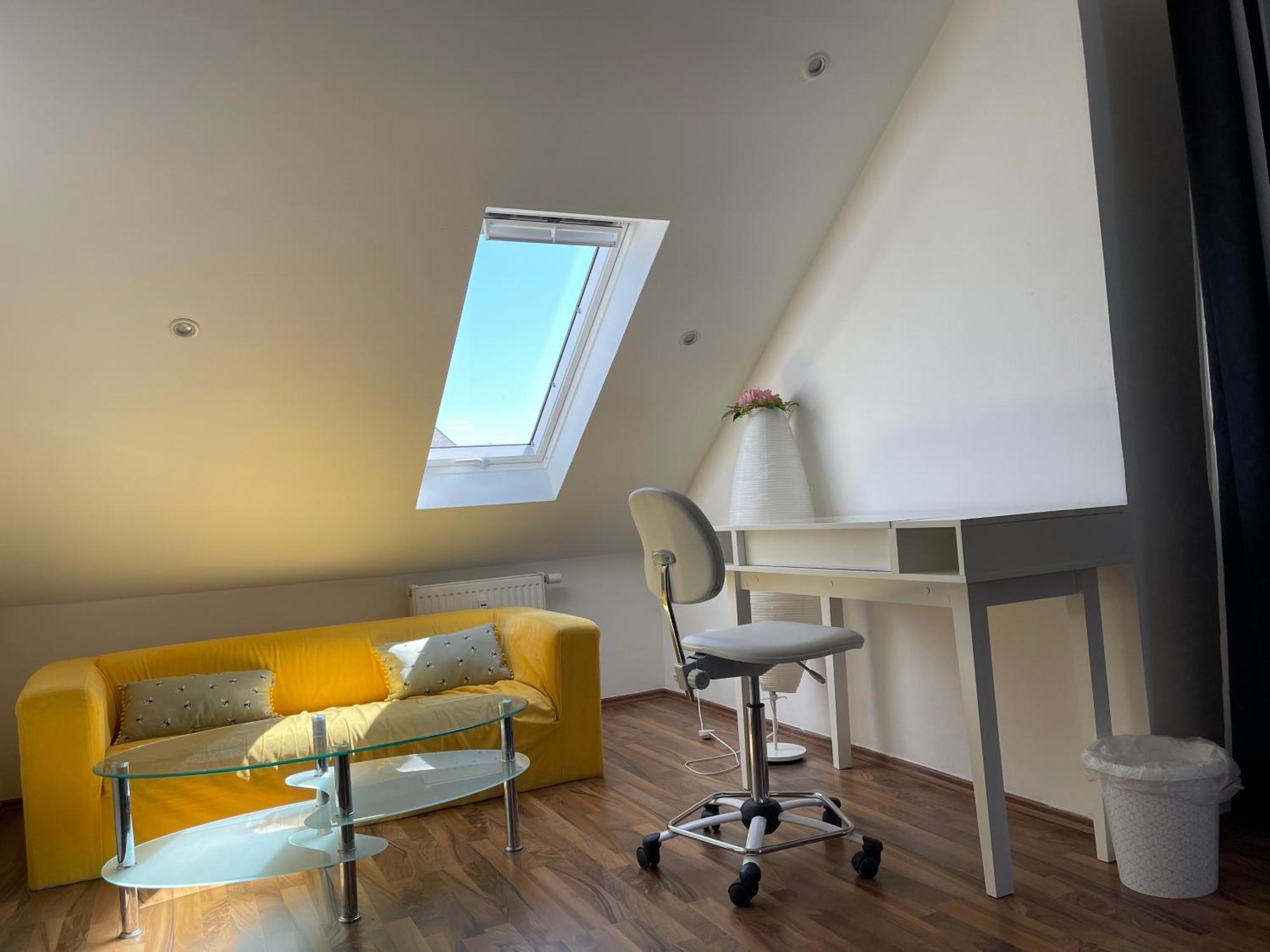 Geraeumige 3-Zimmer-Ferienwohnung Im Herzen Von Kassel Exterior foto