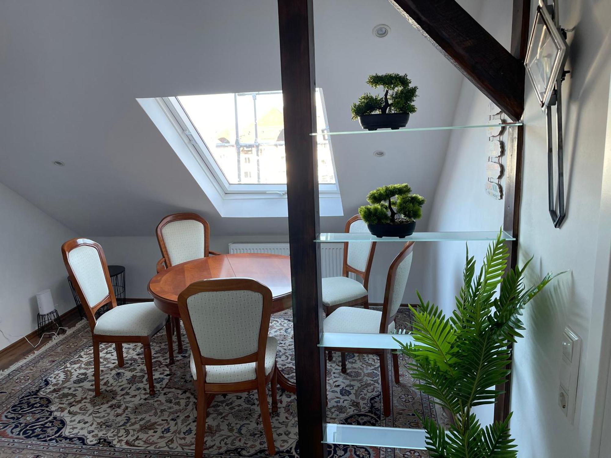 Geraeumige 3-Zimmer-Ferienwohnung Im Herzen Von Kassel Exterior foto